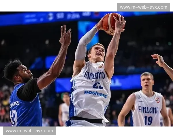 爵士马尔卡宁领衔锋线 哈迪轮换体系注重空间与投射能力构建