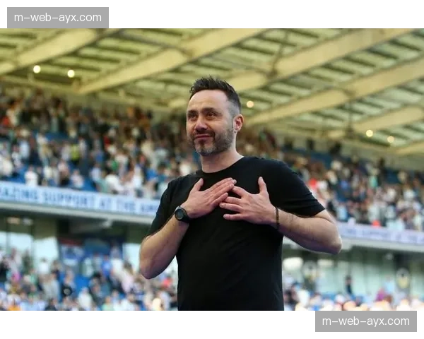 德泽尔比战术哲学获瓜迪奥拉盛赞，称其最具影响力教练之一